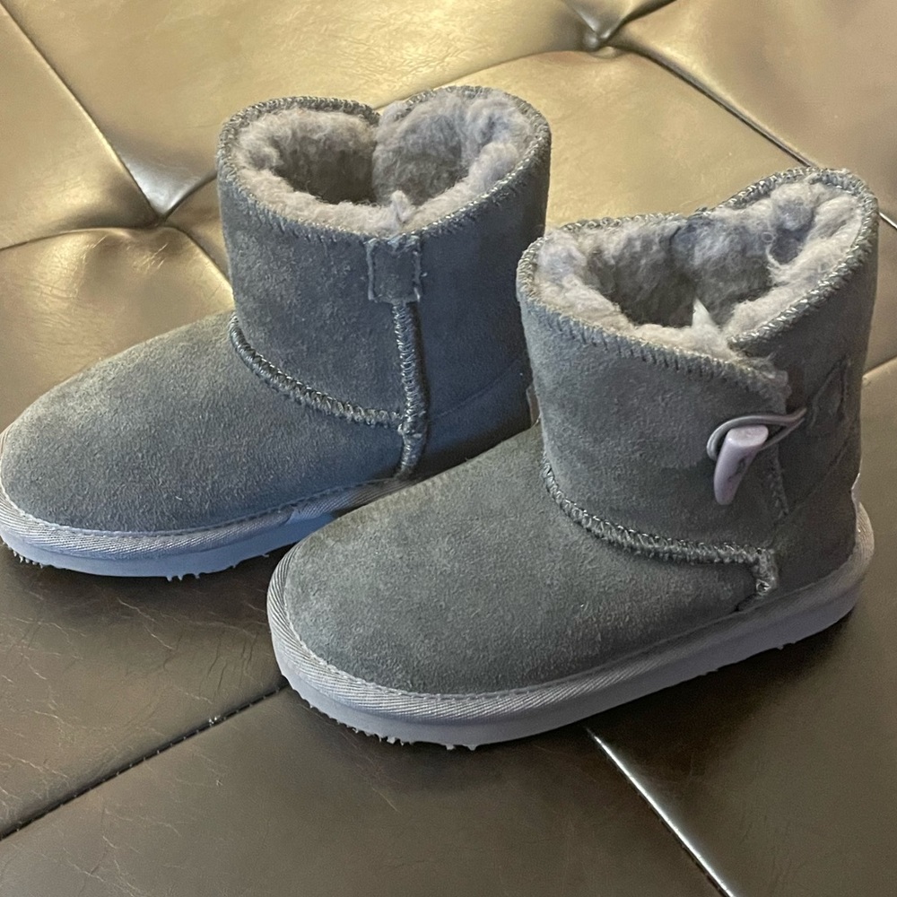 NWT Aussie Merino Nossa kids boots size K9